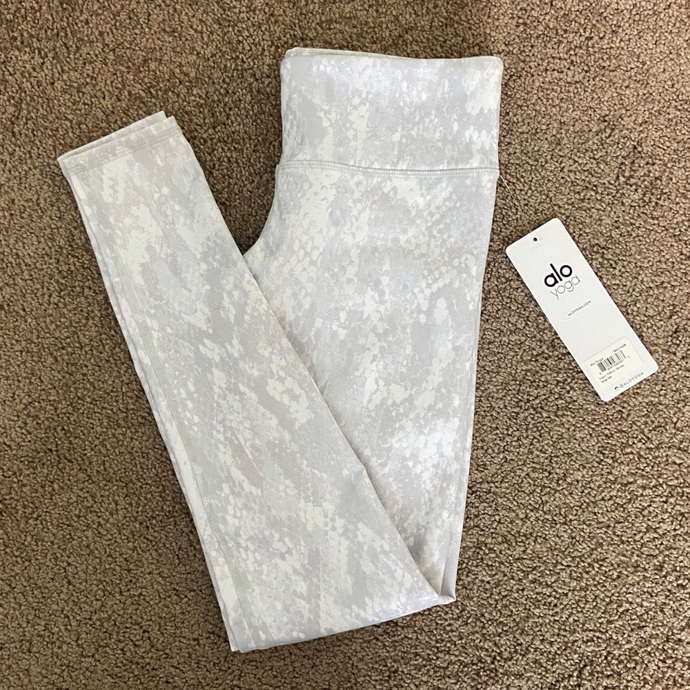 Alo Yoga Vapor Python Airbrush Legging